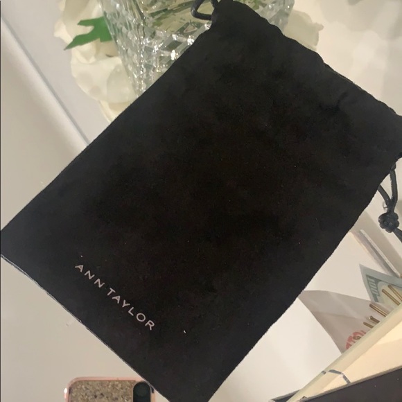 Anne Taylor Hair clip - Picture 4 of 4